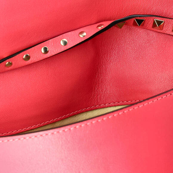 Valentino Garavani Medium Rockstud Flip Lock Flap Bag Leather - Picture 7 of 7